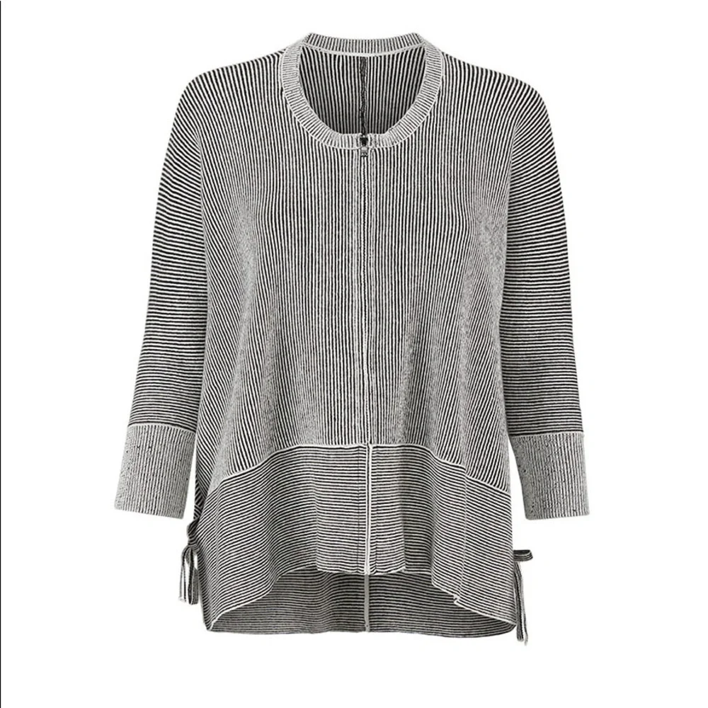 Cabi Cupid’s Cardi - Picture 1 of 3